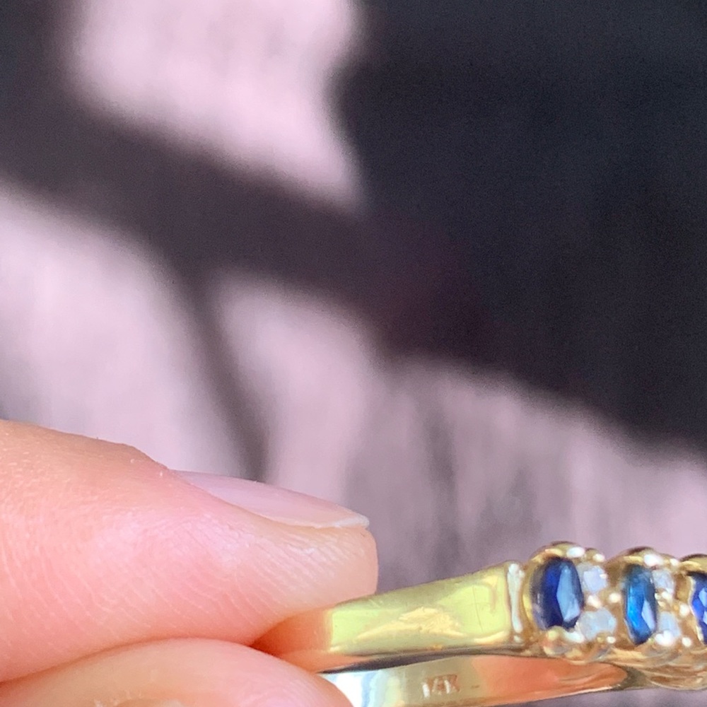 14k Sapphire and Diamond ring - Picture 16 of 16
